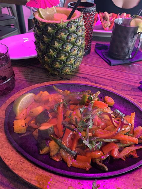 pink taco miami beach reviews